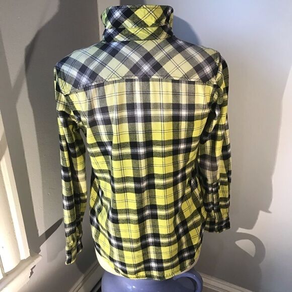 True Religion M Flannel Buttonup. Yellow/black/white plaid. Clueless Vibe!!!vmas - Picture 2 of 10